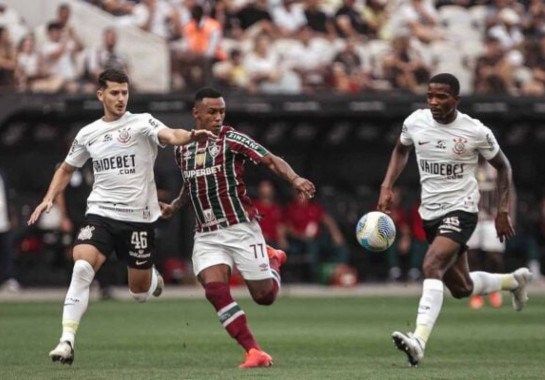 ns - Foto: Lucas Merçon/Fluminense