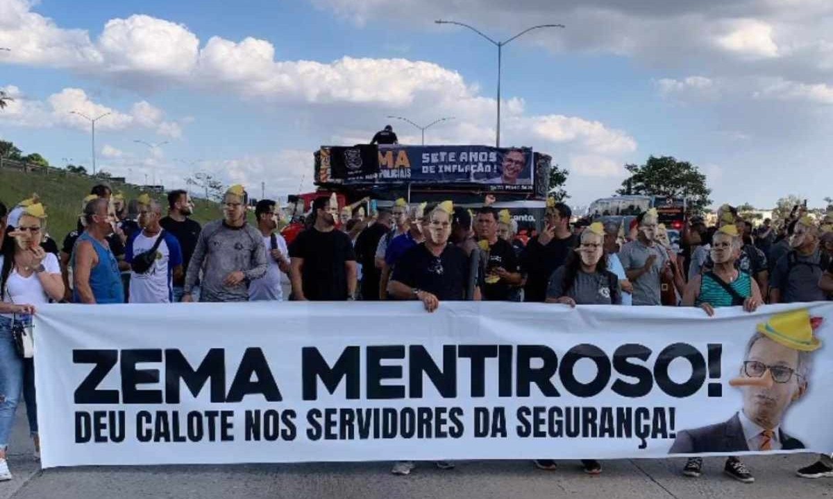 Servidores da segurança afirma que estão há sete anos sem reajuste -  (crédito: Reprodução/Redes Sociais)