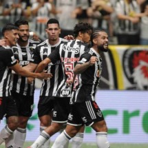 Dominante, Atlético vence o Sport e abre vantagem na Copa do Brasil - Alexandre Guzanshe/EM/DA.Press