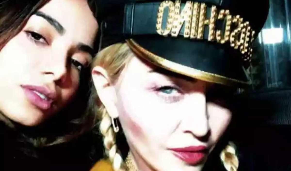 Madonna canta em português com Anitta em show no Brasil