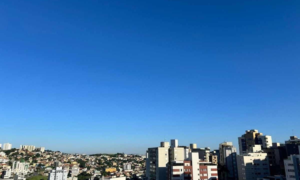 Previsão do tempo indica que o dia será de céu claro a parcialmente nublado em Belo Horizonte -  (crédito: Bel Ferraz/EM/D.A.Press)