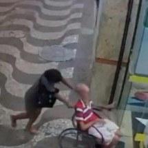 Mulher que levou Tio Paulo morto a banco é investigada por homicídio - : Reprodução/Camera de Segurança