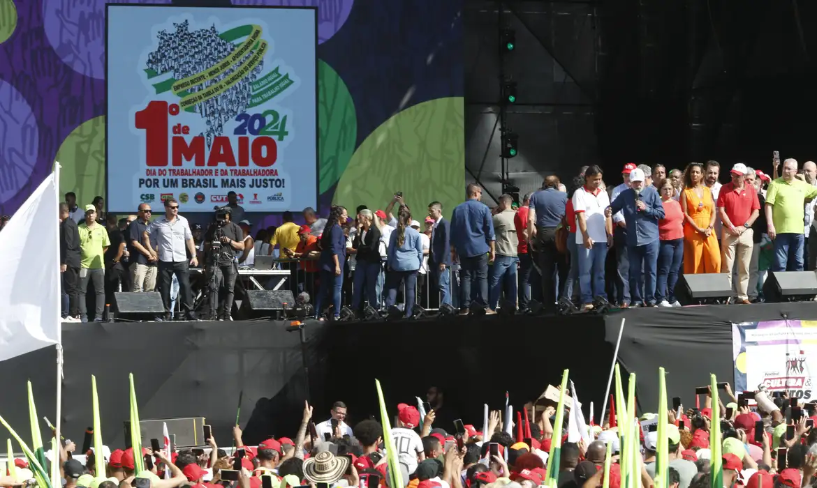 Lula sanciona lei que altera tabela do Imposto de Renda  - EBC - Últimas Notícias