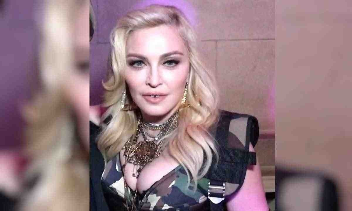 Madonna no Met Gala em 2017. Ela nunca toma sol e defende seu hábito -  (crédito: Danilo/wikimedia commons)