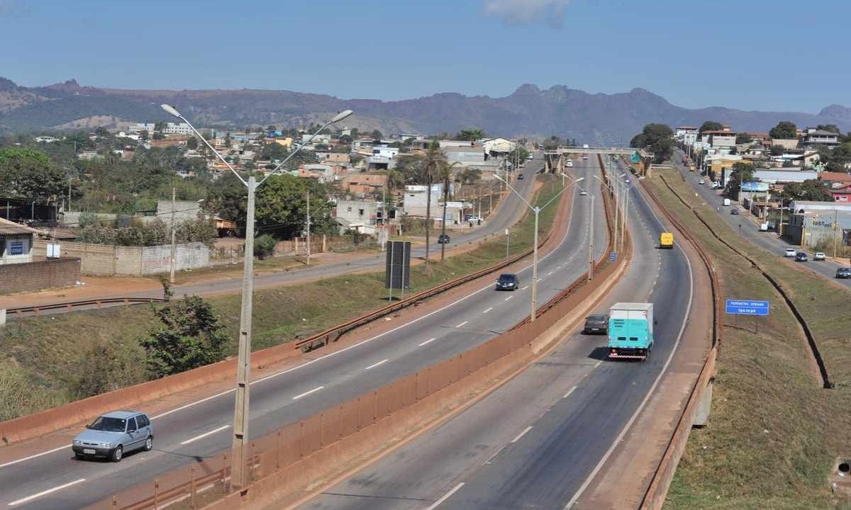 A rodovia BR-381 é conhecida no trecho entre Belo Horizonte e São Paulo (SP) como Fernão Dias -  (crédito: Leandro Couri/EM/D.A Press)