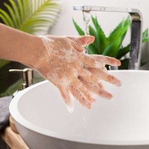 Higiene das mãos: prática previne infecções e contaminações; saiba como - Freepik