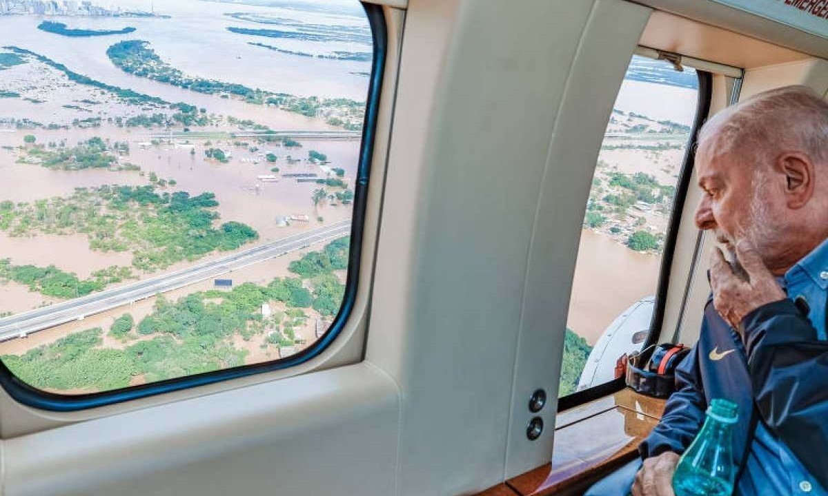 Lula chegou a Porto Alegre nesta manhã com uma comitiva de 18 pessoas -  (crédito: Ricardo Stuckert/Reprodução)