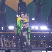 Madonna posta vídeo abraçada com Pabllo Vittar e agradece ao Brasil - Redes sociais/Reprodução