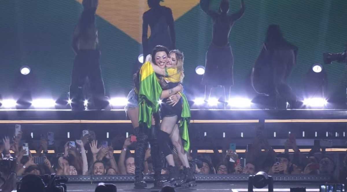 Madonna posta vídeo abraçada com Pabllo Vittar e agradece ao Brasil