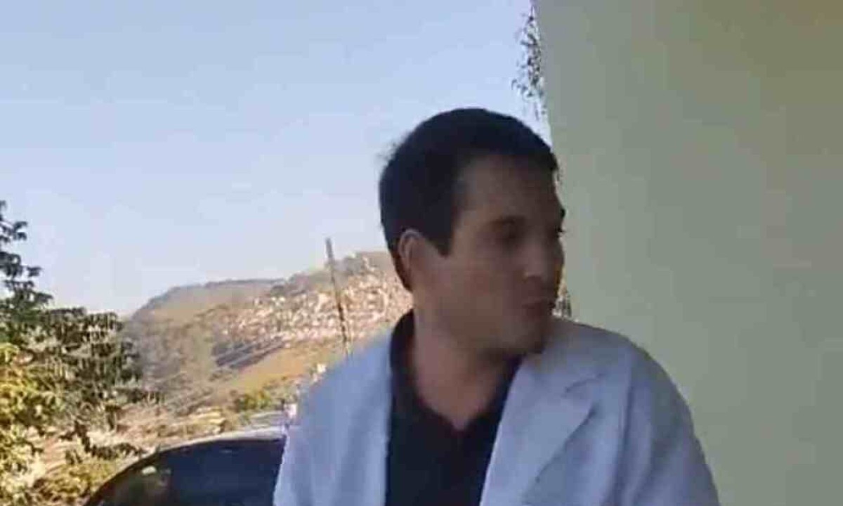 Vídeo: médico é suspeito de atender pacientes embriagado em Monte Sião