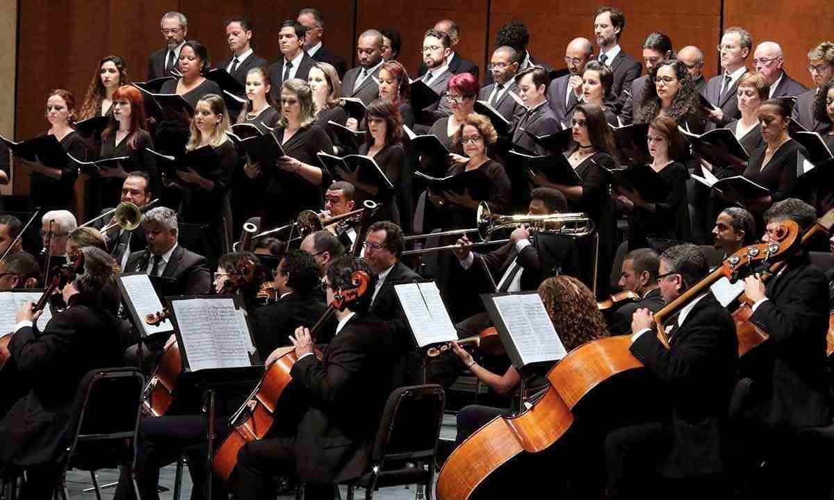 A Orquestra Sinfônica de Minas Gerais terá a companhia do Coral  Infantojuvenil e dos solistas Melina Peixoto (soprano) e Pedro Vianna (barítono) nesse programa  
 -  (crédito: Paulo Lacerda/Divulgação)