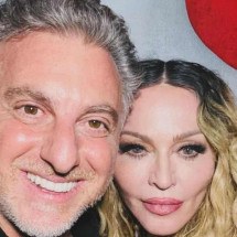 Luciano Huck posa com Madonna após show épico em Copacabana - Reprodução/Instagram