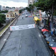 Primeiro dia de fechamento da Rua Sapucaí durante a semana divide opiniões - Leandro Couri/EM/D.A.Press