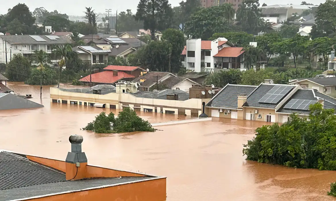 Países prestam solidariedade e oferecem ajuda às vítimas das chuvas no RS