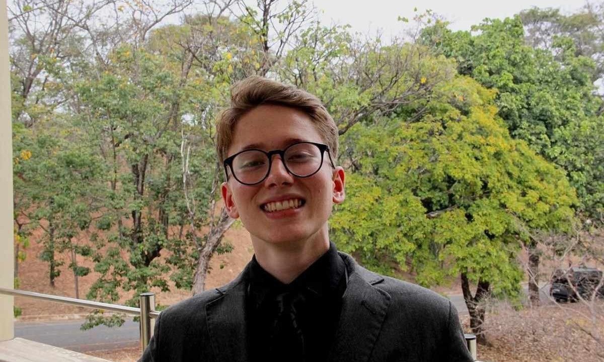 Davi  Navarro, 17 anos, é um dos 4 estudantes brasileiros selecionados para participar da 20ª Olimpíada Internacional de Geografia