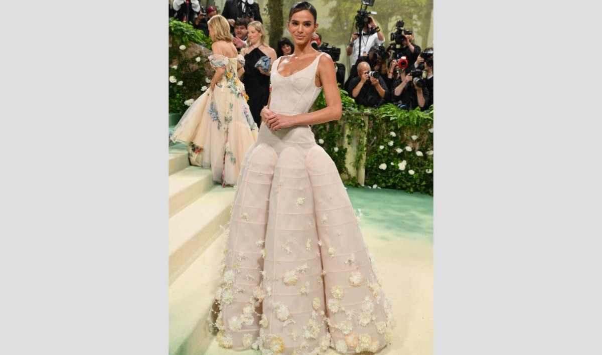 Met Gala 2024: Bruna Marquezine estreia no evento, e Anitta fica de fora