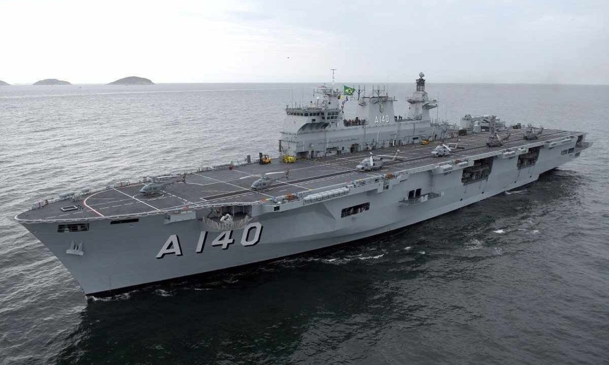 Navio Aeródromo Multipropósito (NAM) Atlântico chega ao Rio Grande do Sul no próximo sábado -  (crédito: Divulgação/Marinha do Brasi)