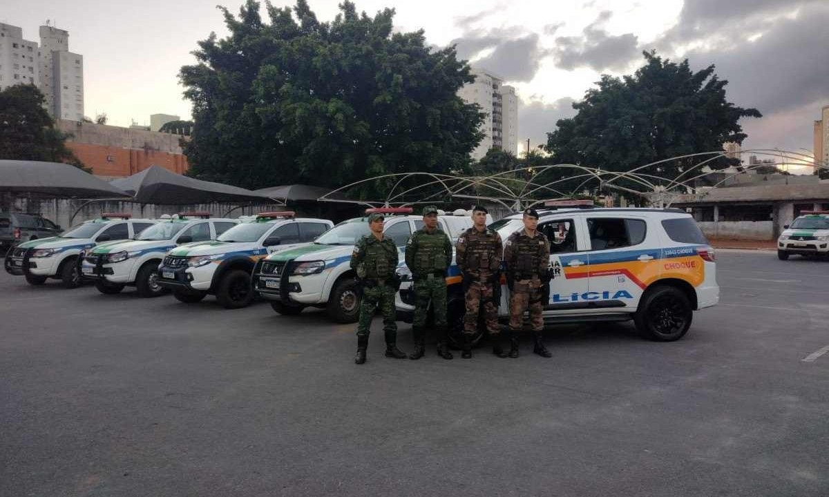 Ao menos 35 policiais militares do Batalhão de Choque e do Meio Ambiente se juntam a outros sete que já estão no Rio Grande do Sul atuando desde domingo (5/5) -  (crédito: Edesio Ferreira / EM / D.A Press)