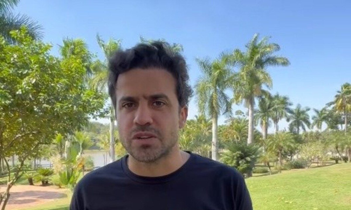 Coach Pablo Marçal vem usando suas redes sociais para divulgar notícias falsas sobre o transporte de doações para o Rio Grande do Sul -  (crédito: Reprodução/Redes Sociais)