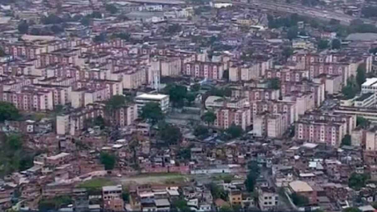 Traficantes em tiroteio intenso no Rio de Janeiro