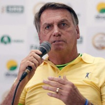 Bolsonaro tem 'melhora', mas vai seguir internado em São Paulo - Miguel SCHINCARIOL / AFP