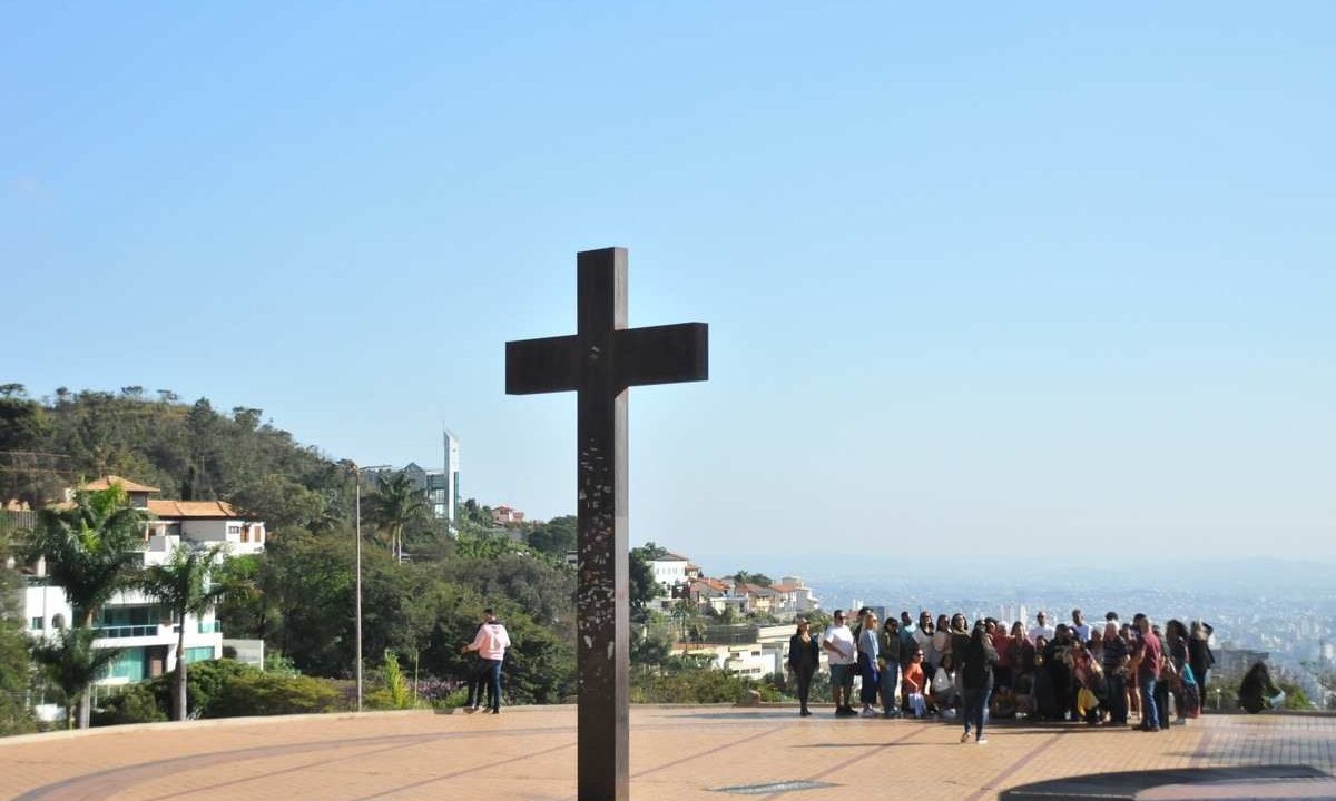 A Praça do Papa, no bairro Mangabeiras, é um dos principais cartões postais de Belo Horizonte -  (crédito: Gladyston Rodrigues/EM)