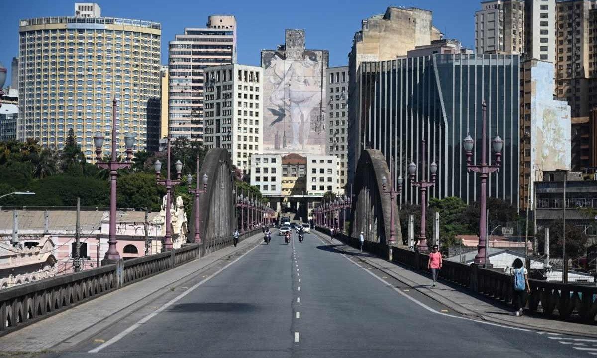 Onda de calor atinge cidades mineiras at&eacute; ter&ccedil;a-feira -  (crédito: Leandro Couri/EM/DA)