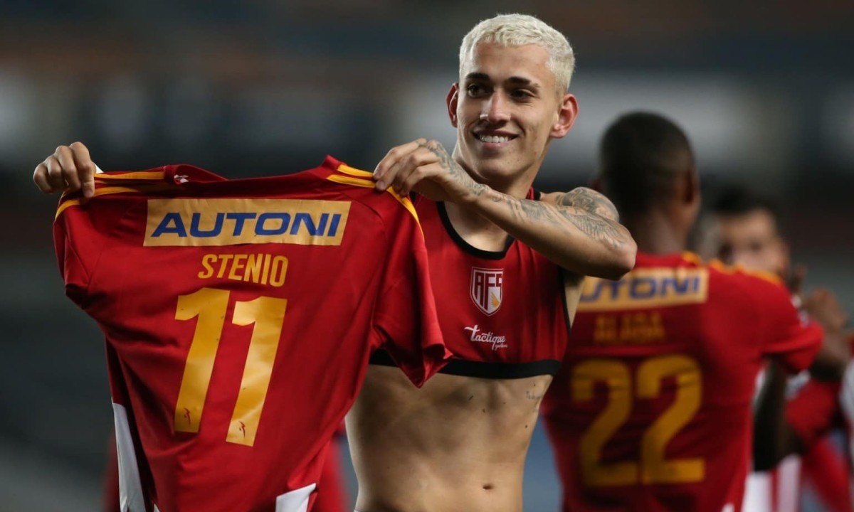 Ex-Cruzeiro comenta briga por acesso à Primeira Divisão em Portugal - (crédito: No Ataque Internacional)