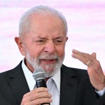 Lula diz ficar p... quando quem 'não conhece o Brasil quer dar palpite' - EVARISTO SA / AFP)
