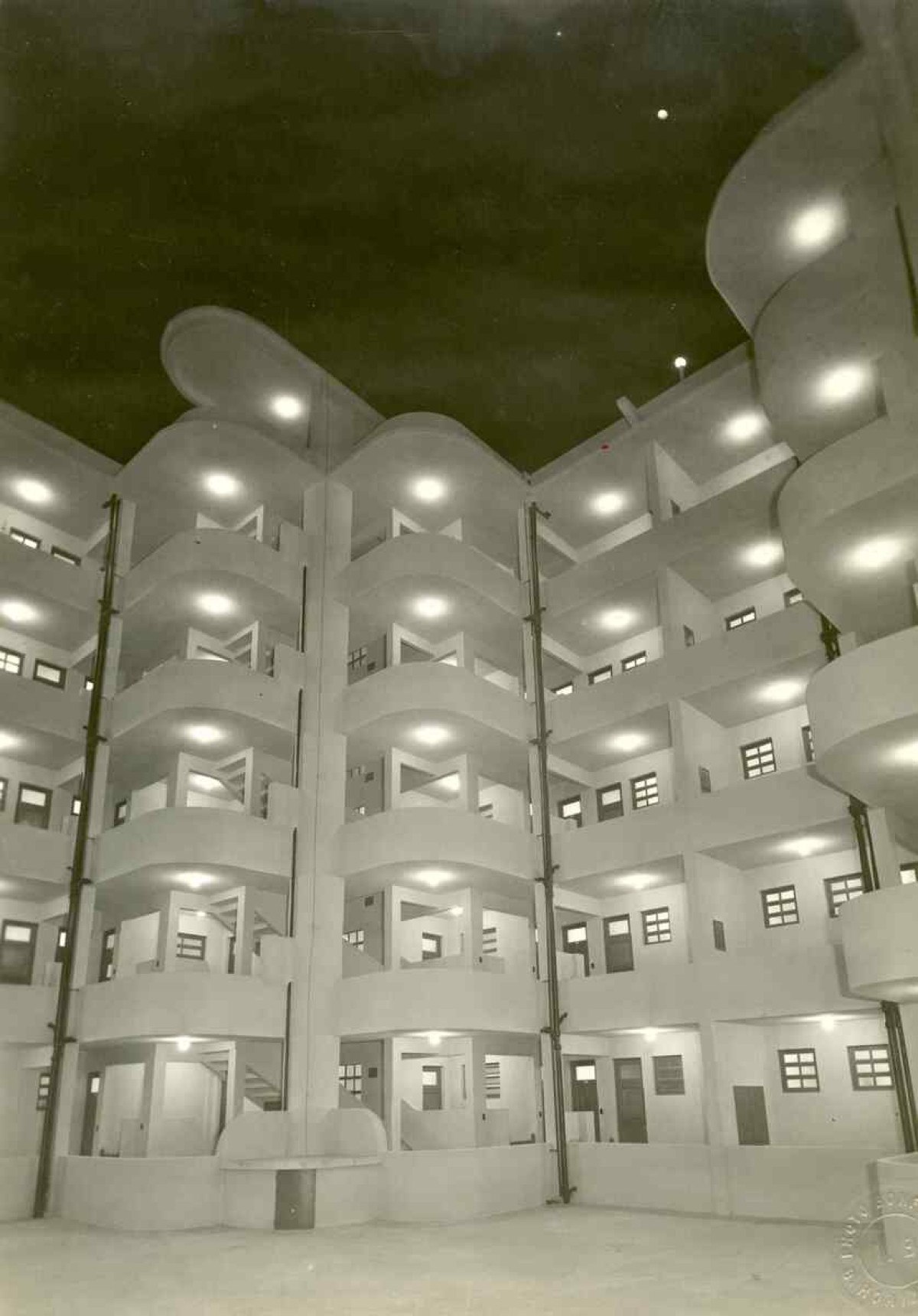 Foto sem data mostra os aspectos arquitetônicos do conjunto IAPI-Arquivo EM