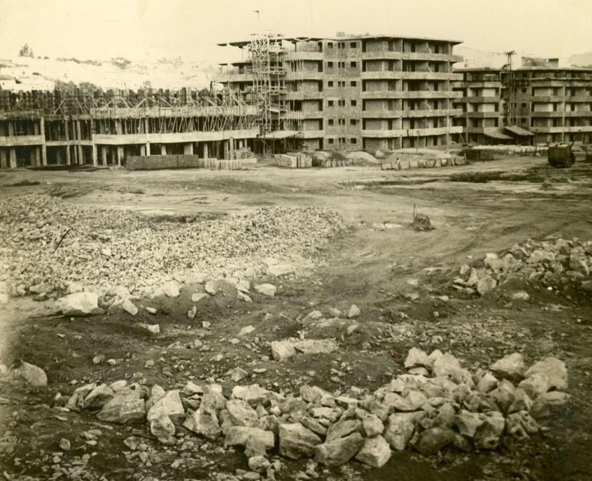 Construção do conjunto IAPI, no São Cristóvão, em BH. Anos 40-Arquivo EM - 14/4/1947