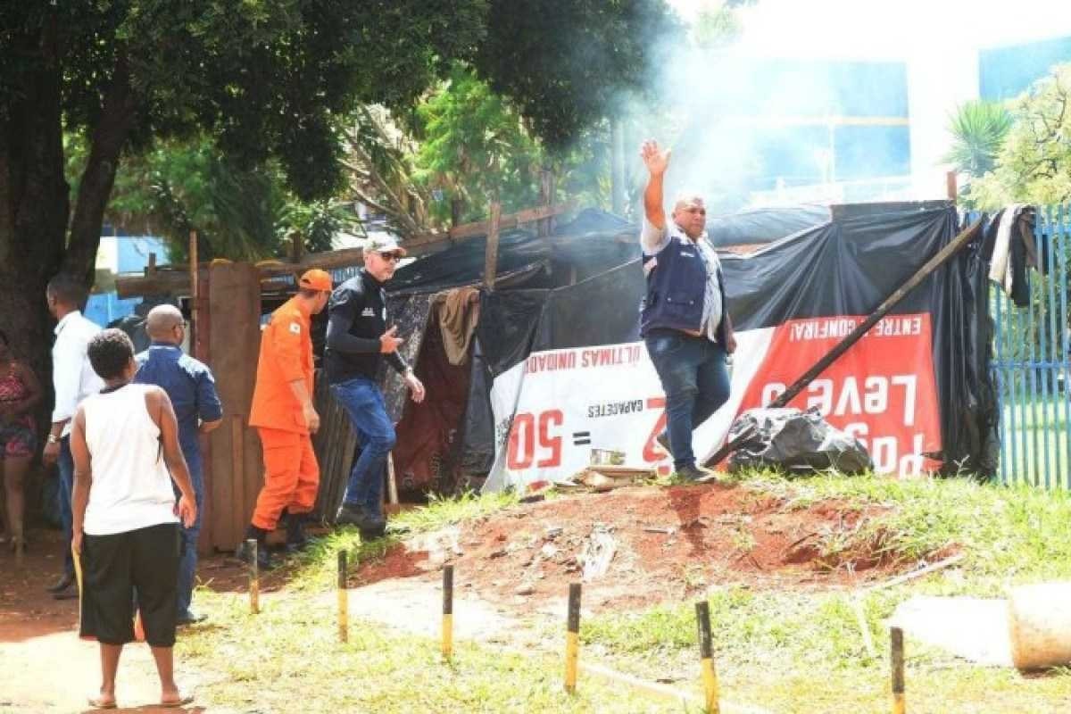 PL proíbe pessoas em situação de rua em locais com abrigos