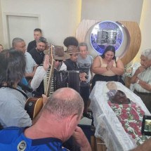 Velório de Teo Azevedo tem apresentações de musica regional - Luiz Ribeiro - EM/DA Press