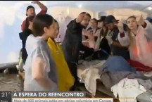 Repórter encerra entrada ao vivo após voluntários gritarem 'Globo lixo'