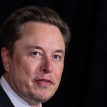 Antenas de Elon Musk chegam ao RS para ajudar a ampliar a internet na crise -  ETIENNE LAURENT / AFP