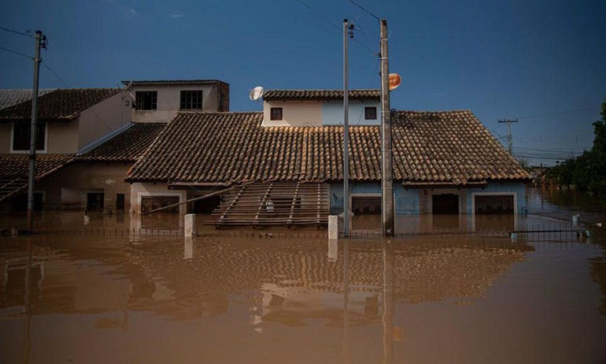 Catástrofes, em geral, são mais obra do descaso do que do acaso. Negligência custa caro e mata. Mas tem conserto -  (crédito: Getty Images)