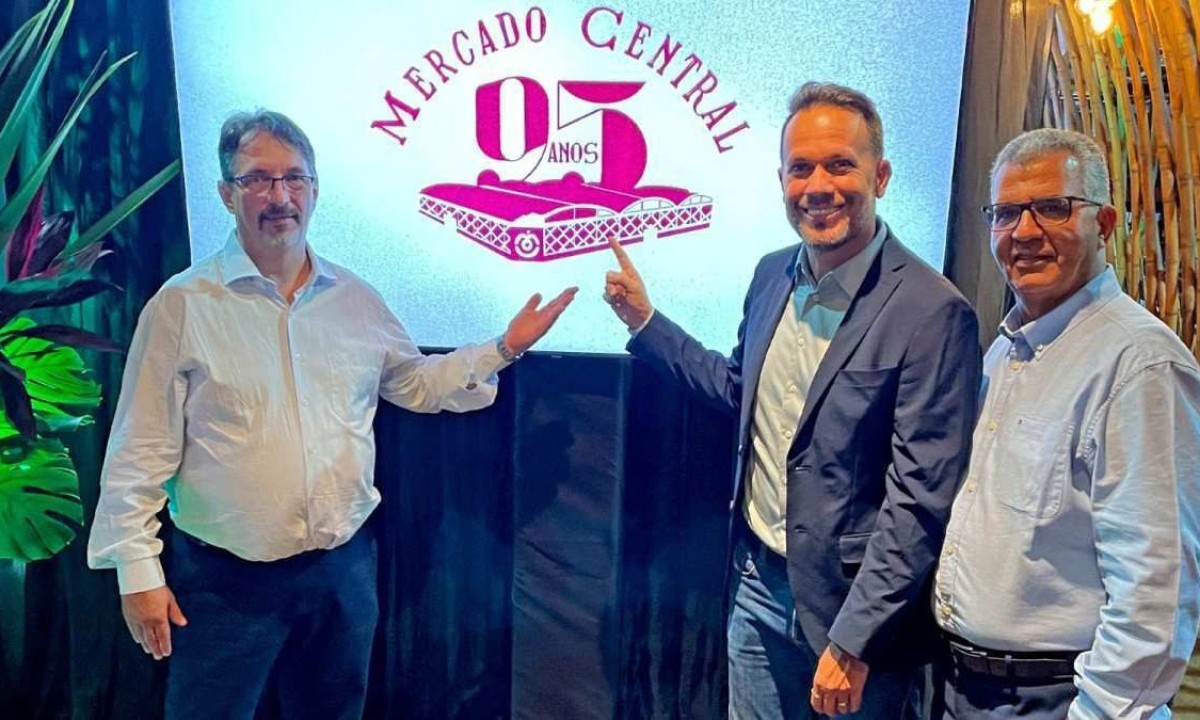 Ricardo Campos Vasconcelos, diretor-presidente do Mercado Central, Renê Salviano, CEO da Heatmap, e Luiz Carlos Braga, superintendente do local  -  (crédito: Heatmap Divulgação)