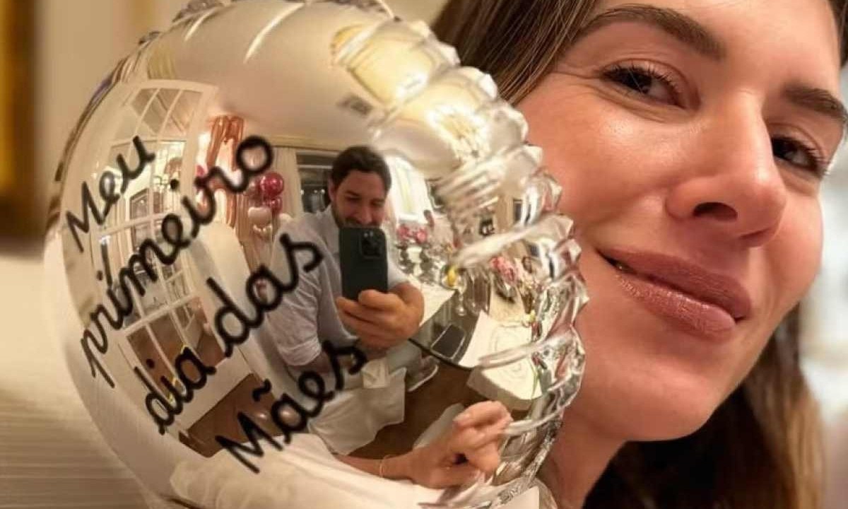 Rebeca Abravanel e Alexandre Pato, refletido no balão -  (crédito: Reprodução / Redes Sociais)