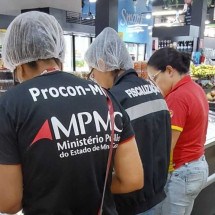 Procon apreende quase meia tonelada de carne e interdita açougues em Minas - MPMG