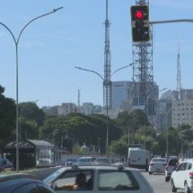 Semáforos ‘inteligentes’ ainda não surtem efeito em São Paulo