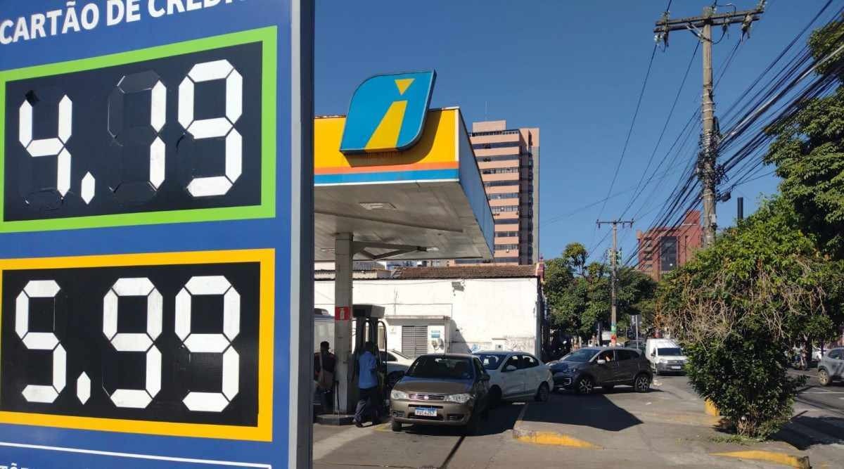 posto de gasolina em beagá 