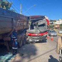 Ônibus envolvido em acidente no Barreiro estava irregular - Wellington Barbosa/EM/DA Press