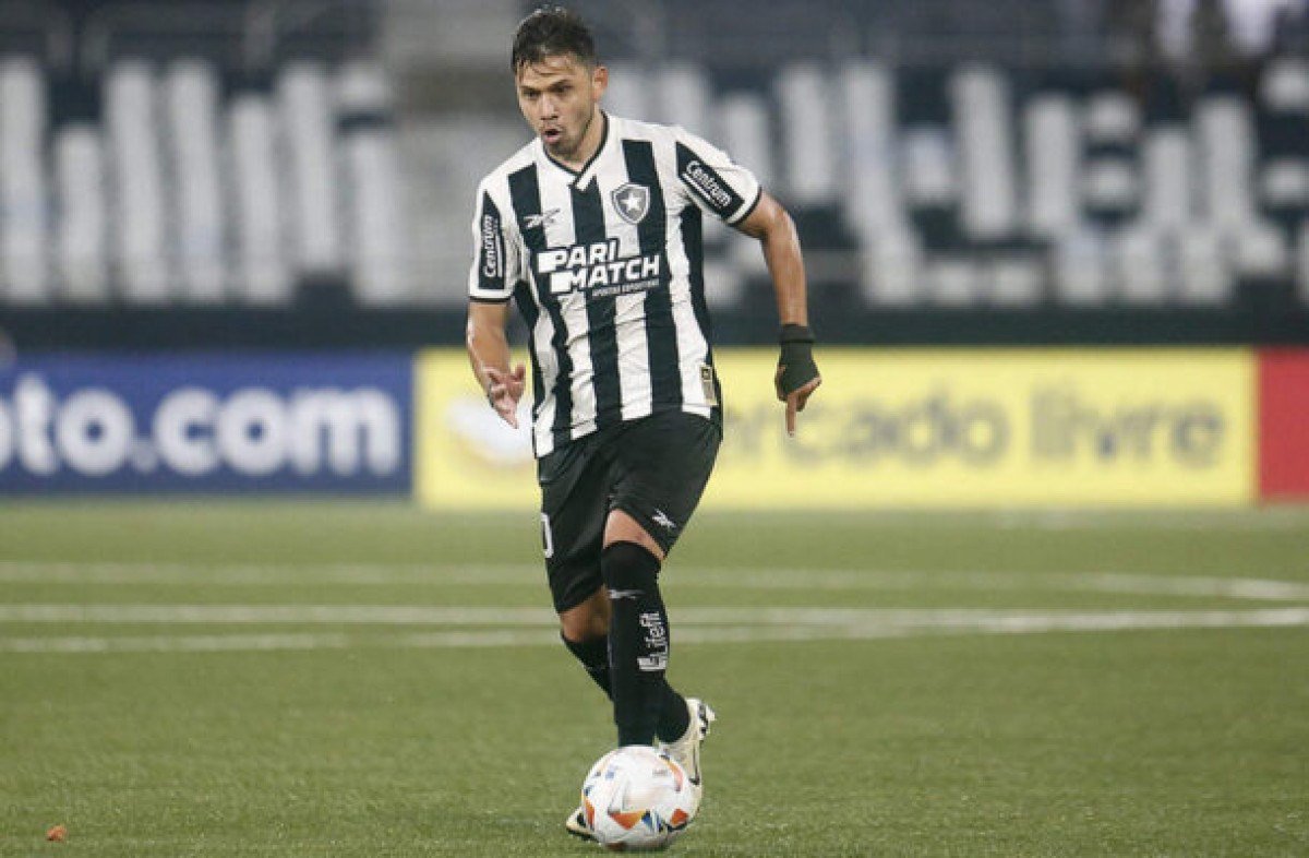 Óscar Romero classifica punição do Botafogo como ‘apressada’