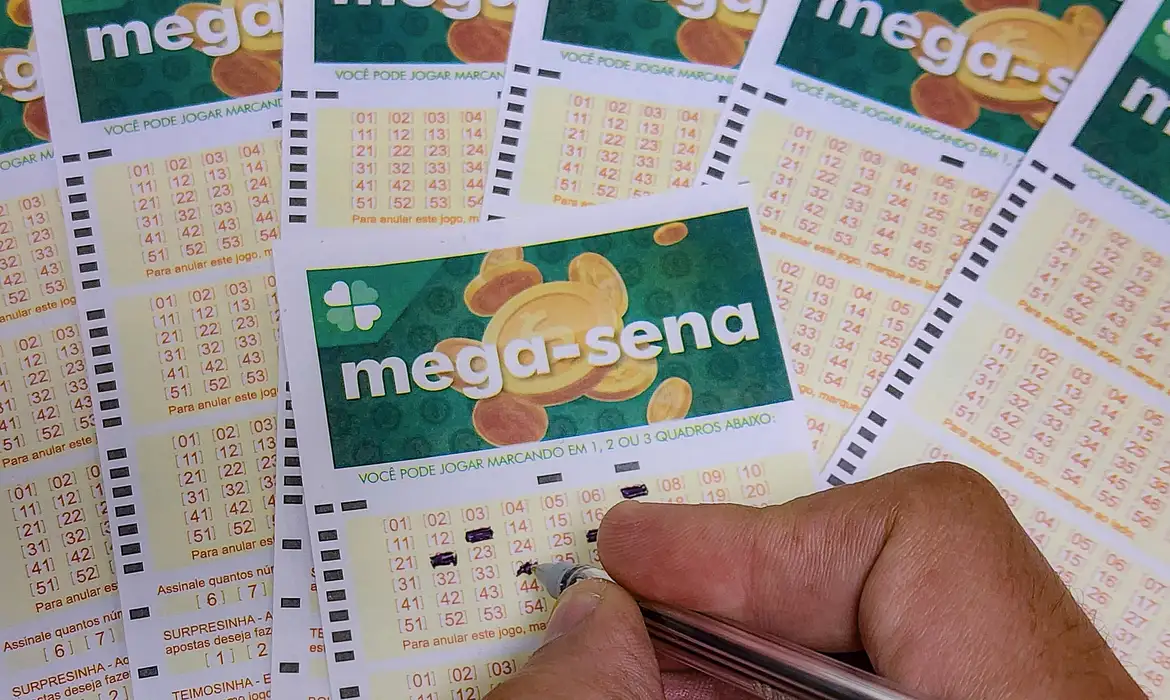 Mega-Sena não tem ganhador; prêmio acumula e vai a R$ 25 milhões -  (crédito: EBC)