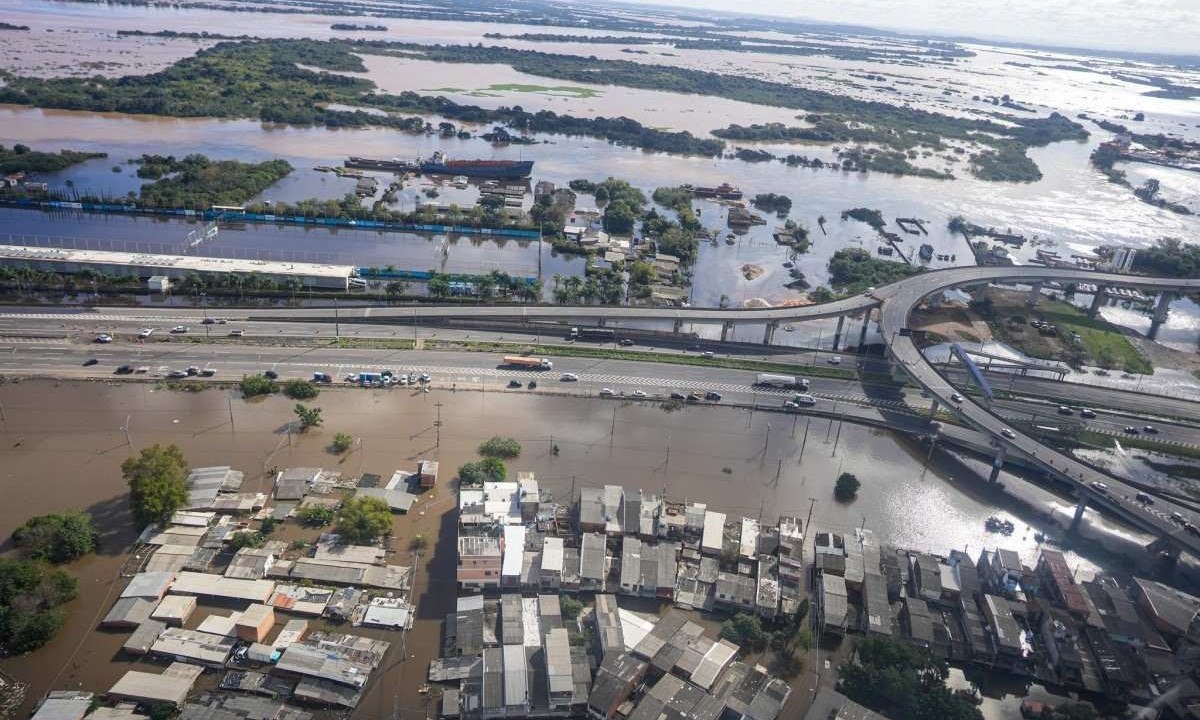 806 pessoas ficaram feridas e 540 mil estão desalojadas -  (crédito:  Mauricio Tonetto / Secom)