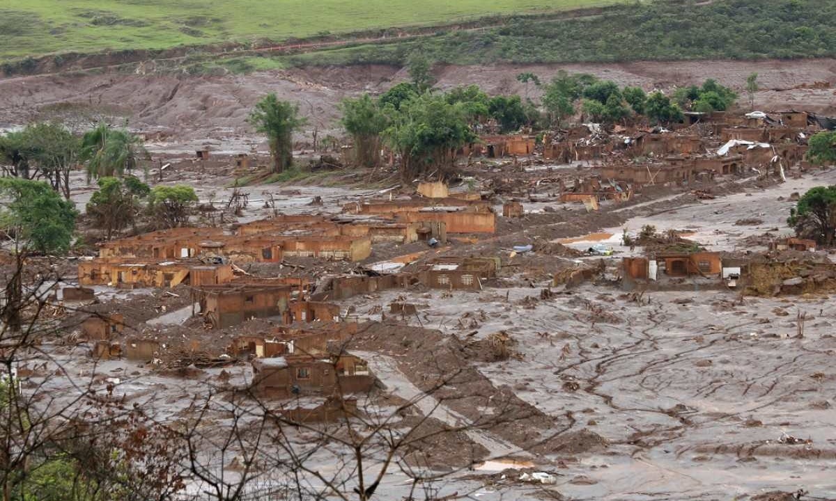  O rompimento da barragem de rejeitos da mineradora Samarco em Mariana deixou destruição  -  (crédito:  Rogério Alves/TV Senado)
