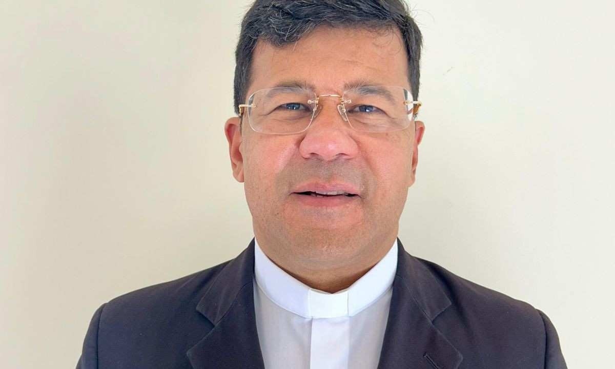 Novo bispo da Arquidiocese de Belo Horizonte, Monsenhor José Otacio Oliveira Guedes, é natural de São Sebastião do Maranhão -  (crédito: Arquidiocese de Belo Horizonte/Divulgação)