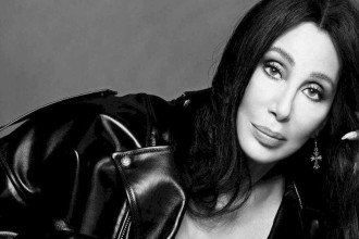 Cher quer desabafar ao ser imortalizada no Hall da Fama do Rock