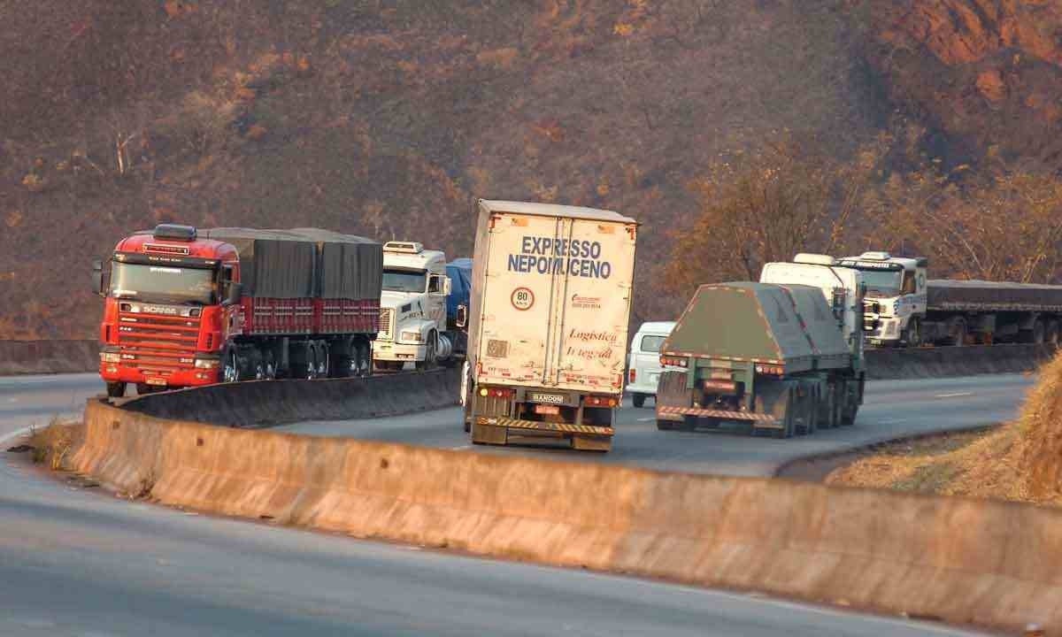 Em 2035 as rodovias devem responder por 63,7% das cargas movimentadas no país -  (crédito: Beto Magalhaes/Estado de Minas – 29/08/07)