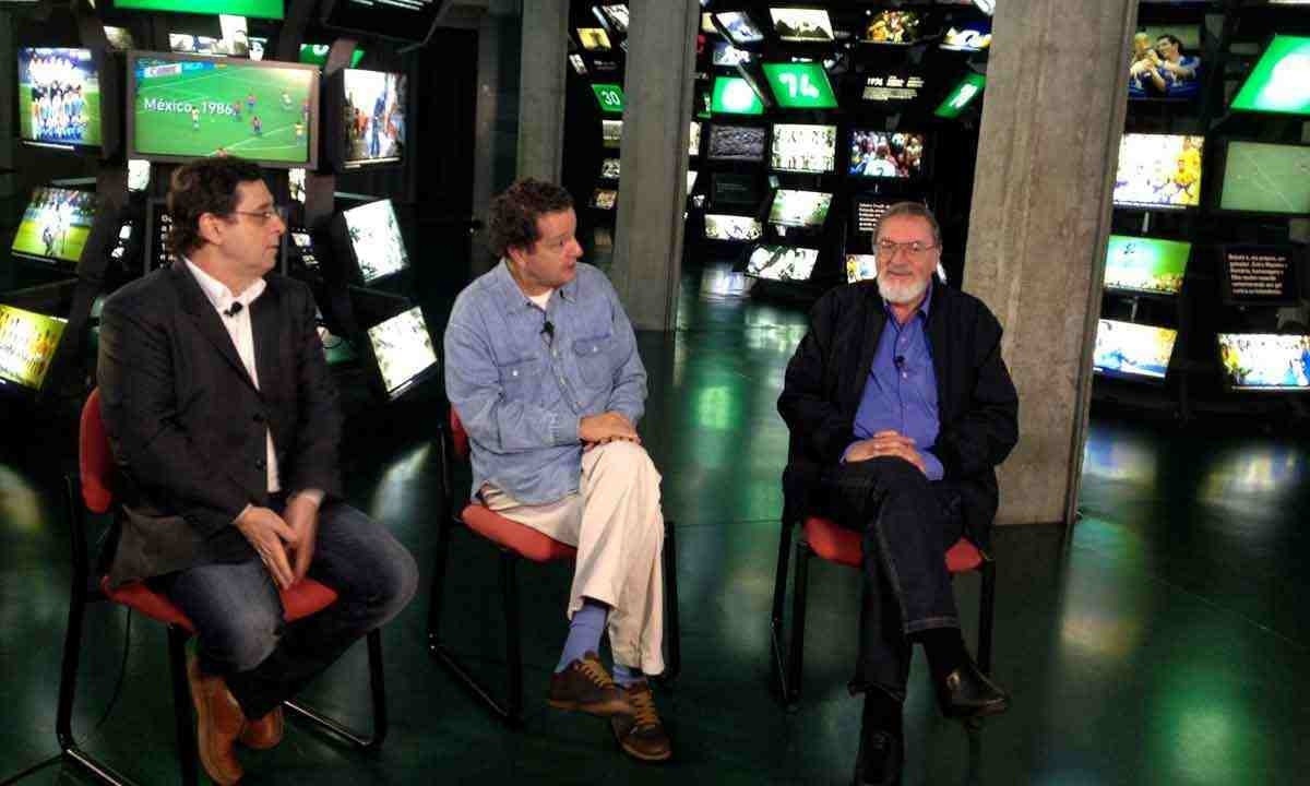 Série especial do Observatório da Imprensa sobre Copa do Mundo, com Antero Greco (E), que morreu nesta quinta-feira, Juca Kfouri e Alberto Helena Jr. -  (crédito: TV Brasil/Divulgação – 3/6/14)